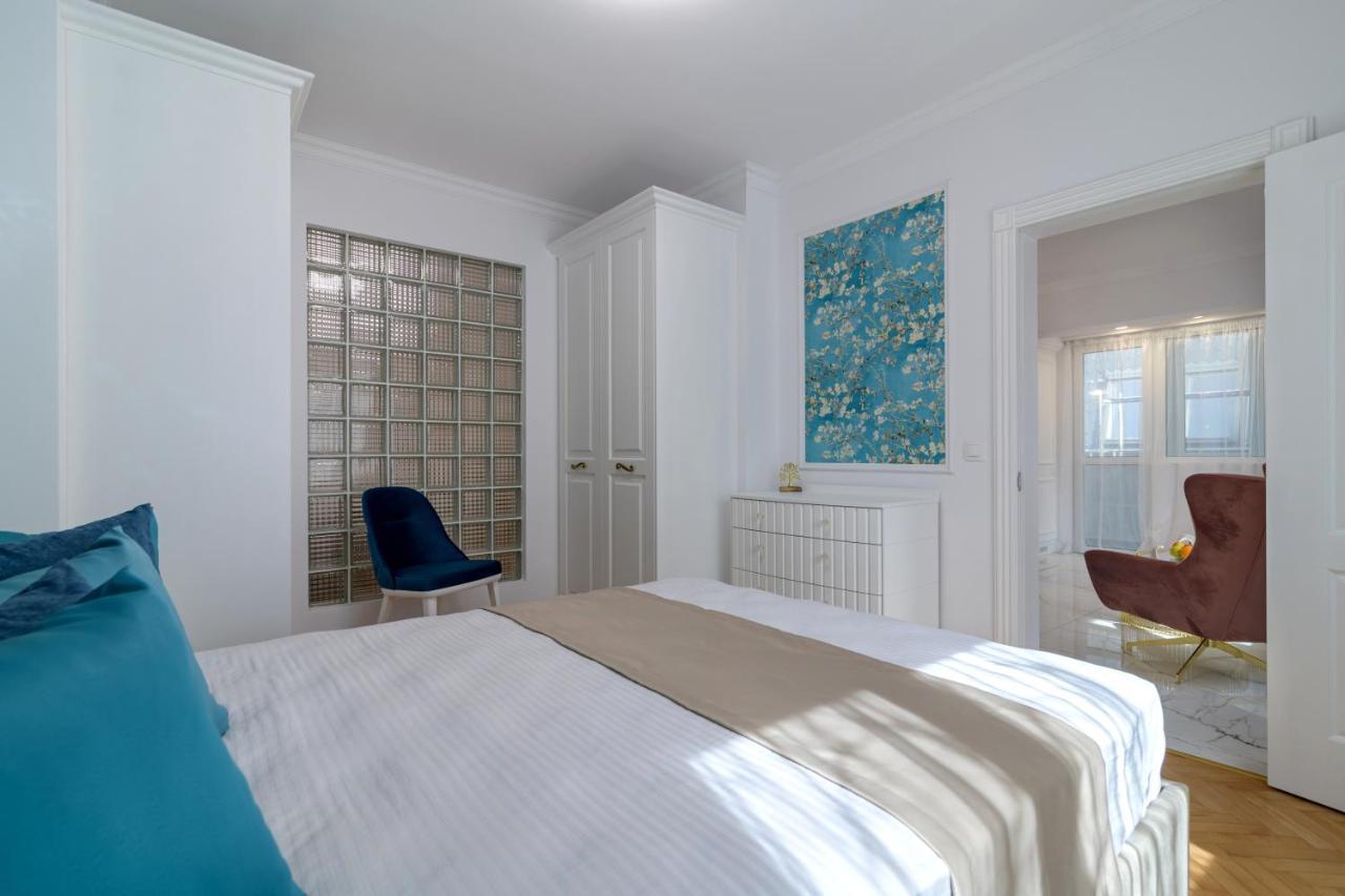 Лукс На Море Luxury Apartment In Downtown With Garage Varna Exterior foto