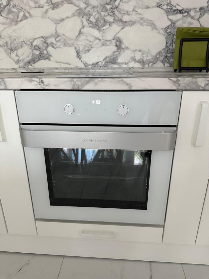 Лукс На Море Luxury Apartment In Downtown With Garage Varna Exterior foto